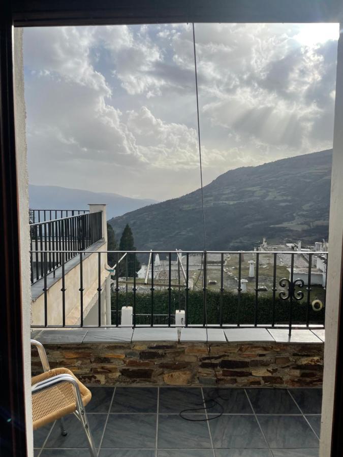 Hostal Rural Poqueira カピレイラ エクステリア 写真