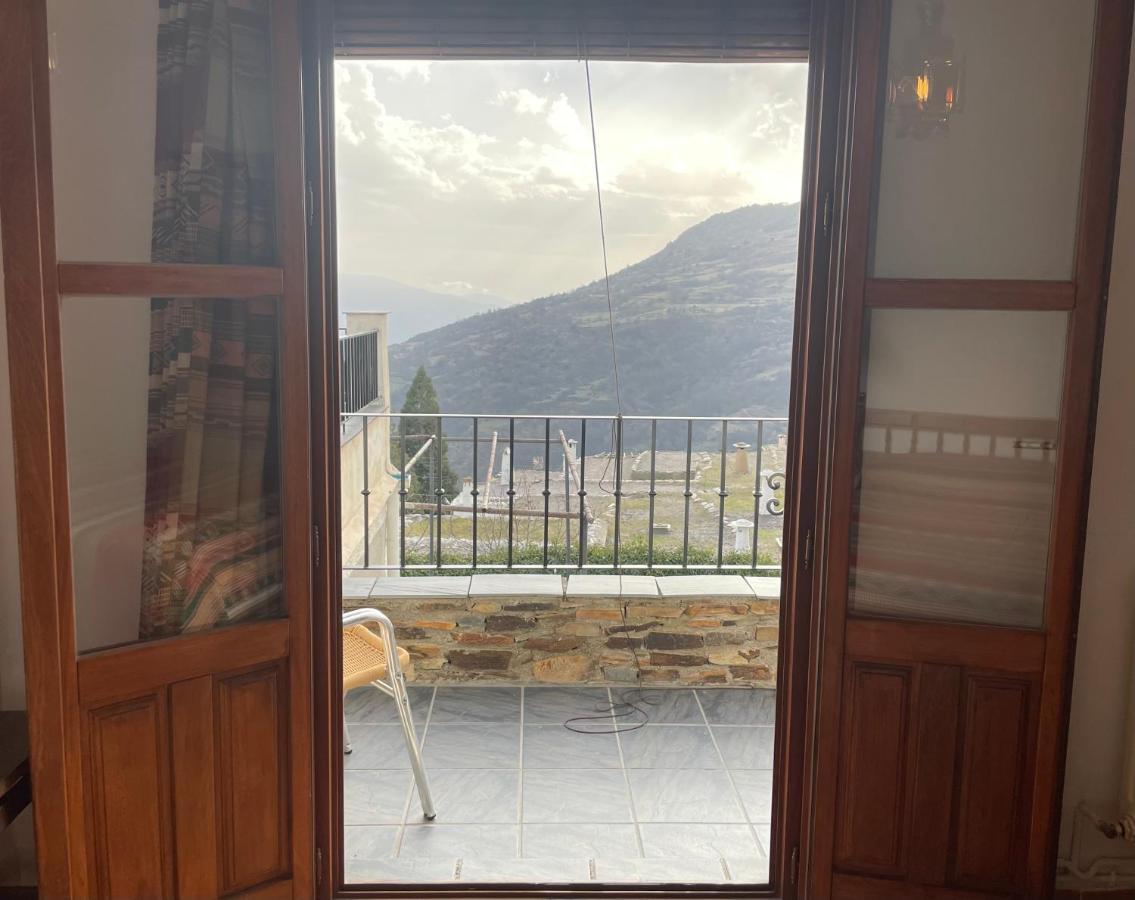 Hostal Rural Poqueira カピレイラ エクステリア 写真