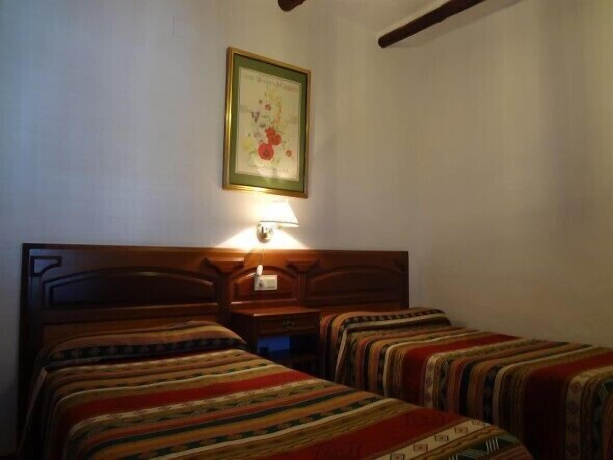 Hostal Rural Poqueira カピレイラ エクステリア 写真