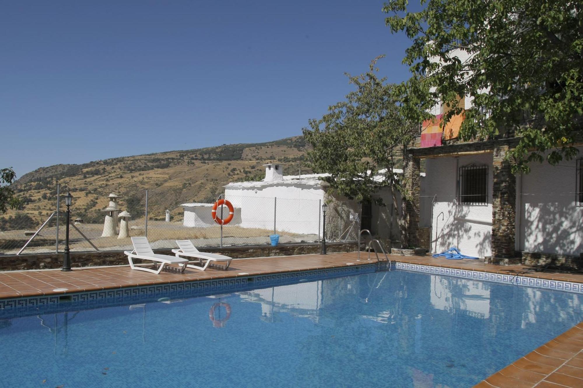 Hostal Rural Poqueira カピレイラ エクステリア 写真