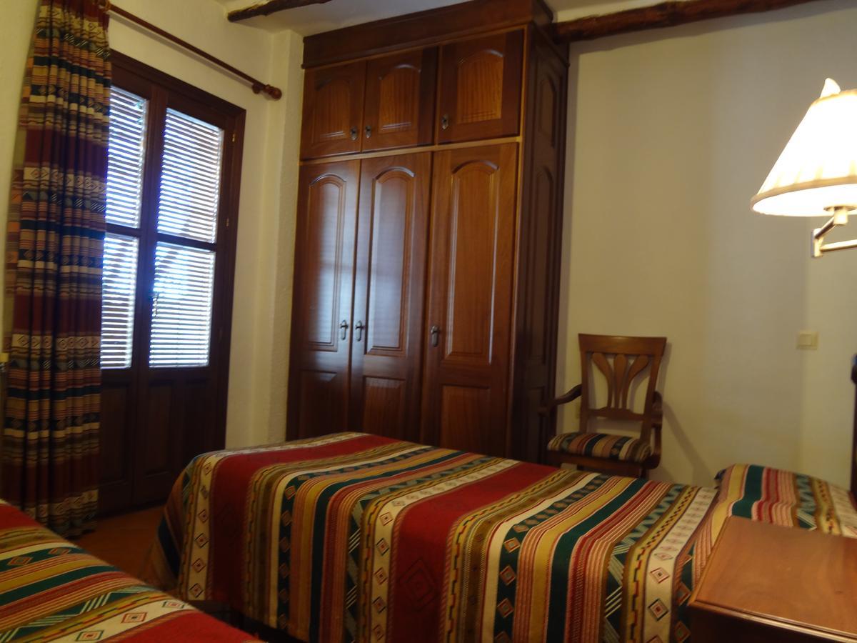 Hostal Rural Poqueira カピレイラ エクステリア 写真
