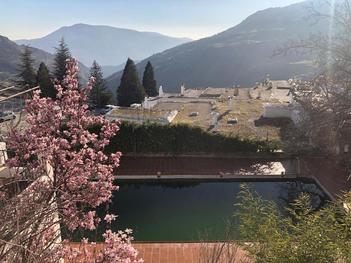 Hostal Rural Poqueira カピレイラ エクステリア 写真